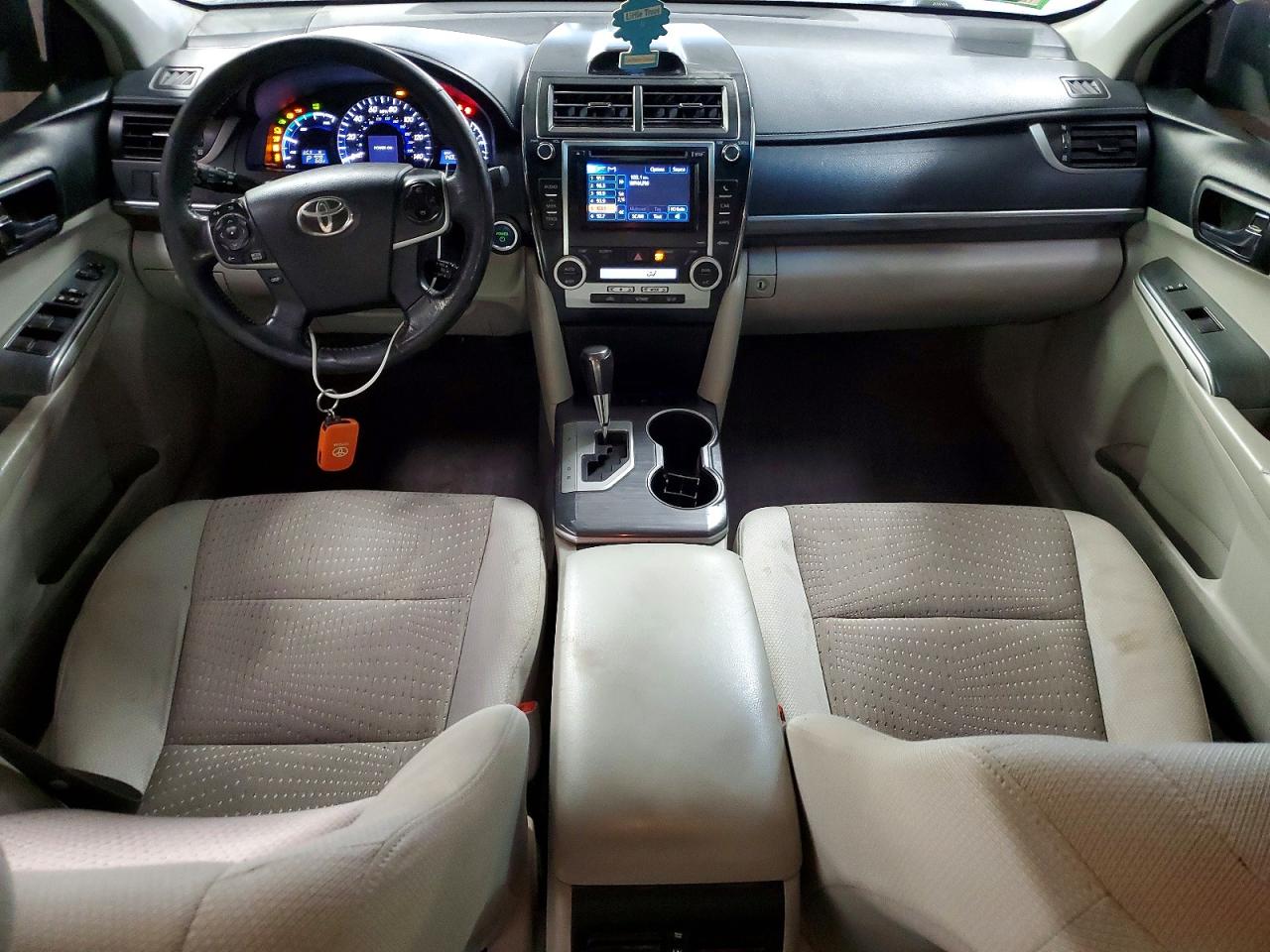 Toyota Camry Xle