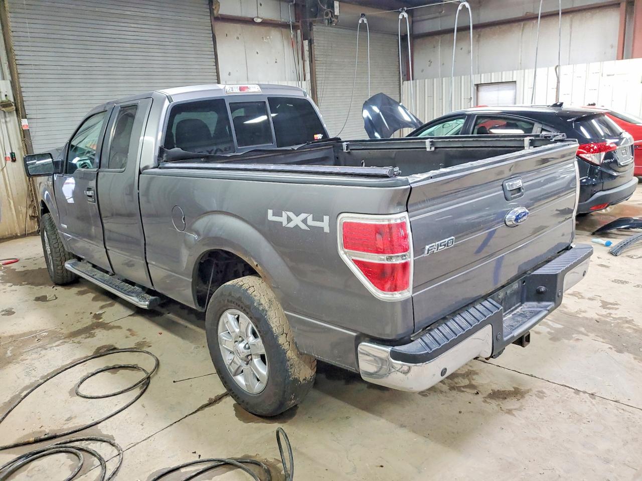 Ford F-150 Super Cab
