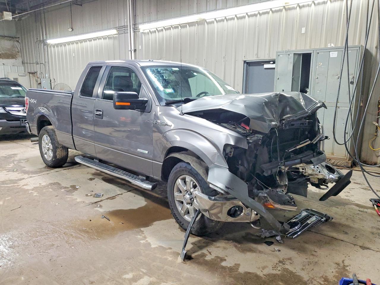 Ford F-150 Super Cab