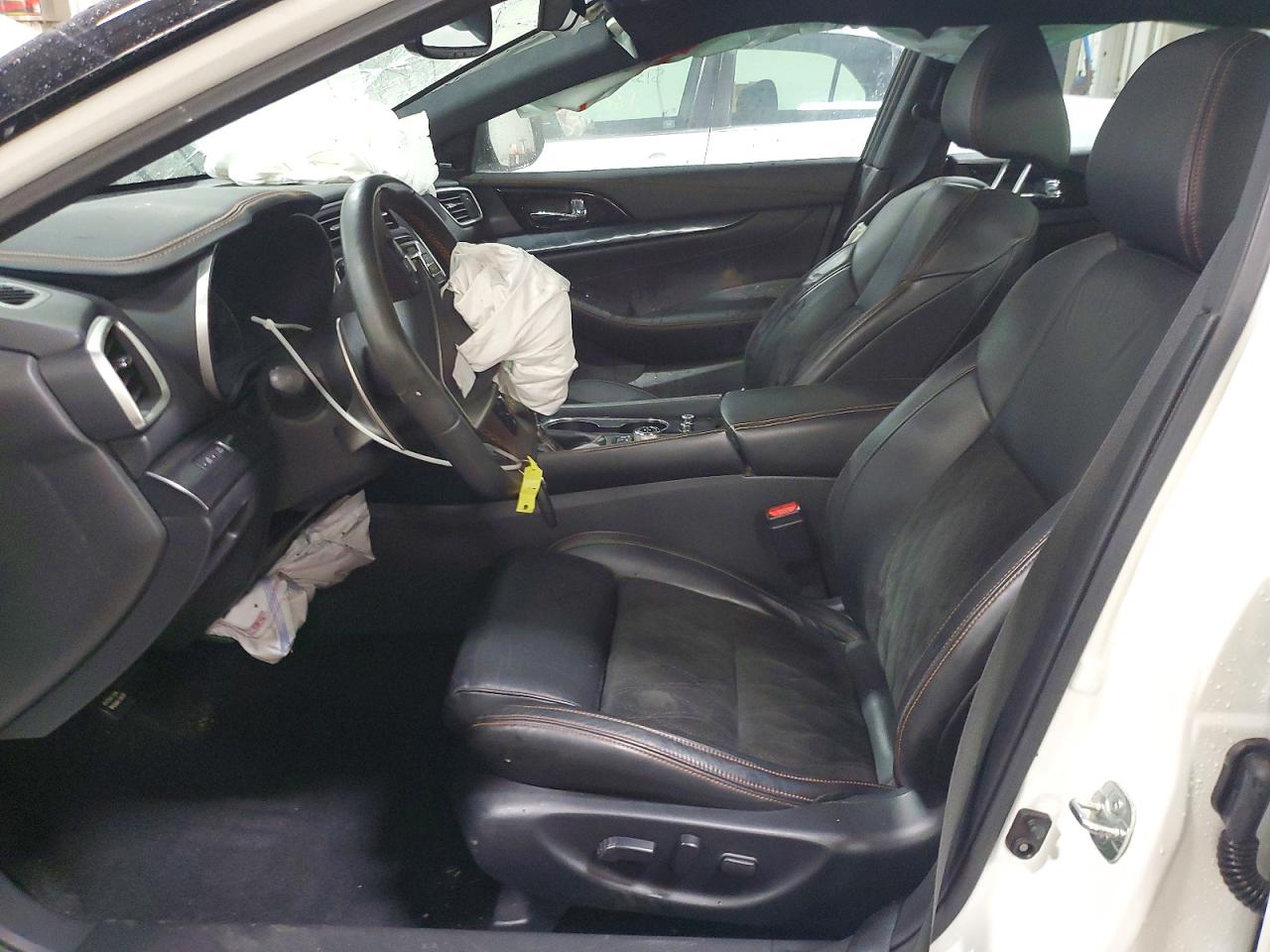 Nissan Maxima Sr