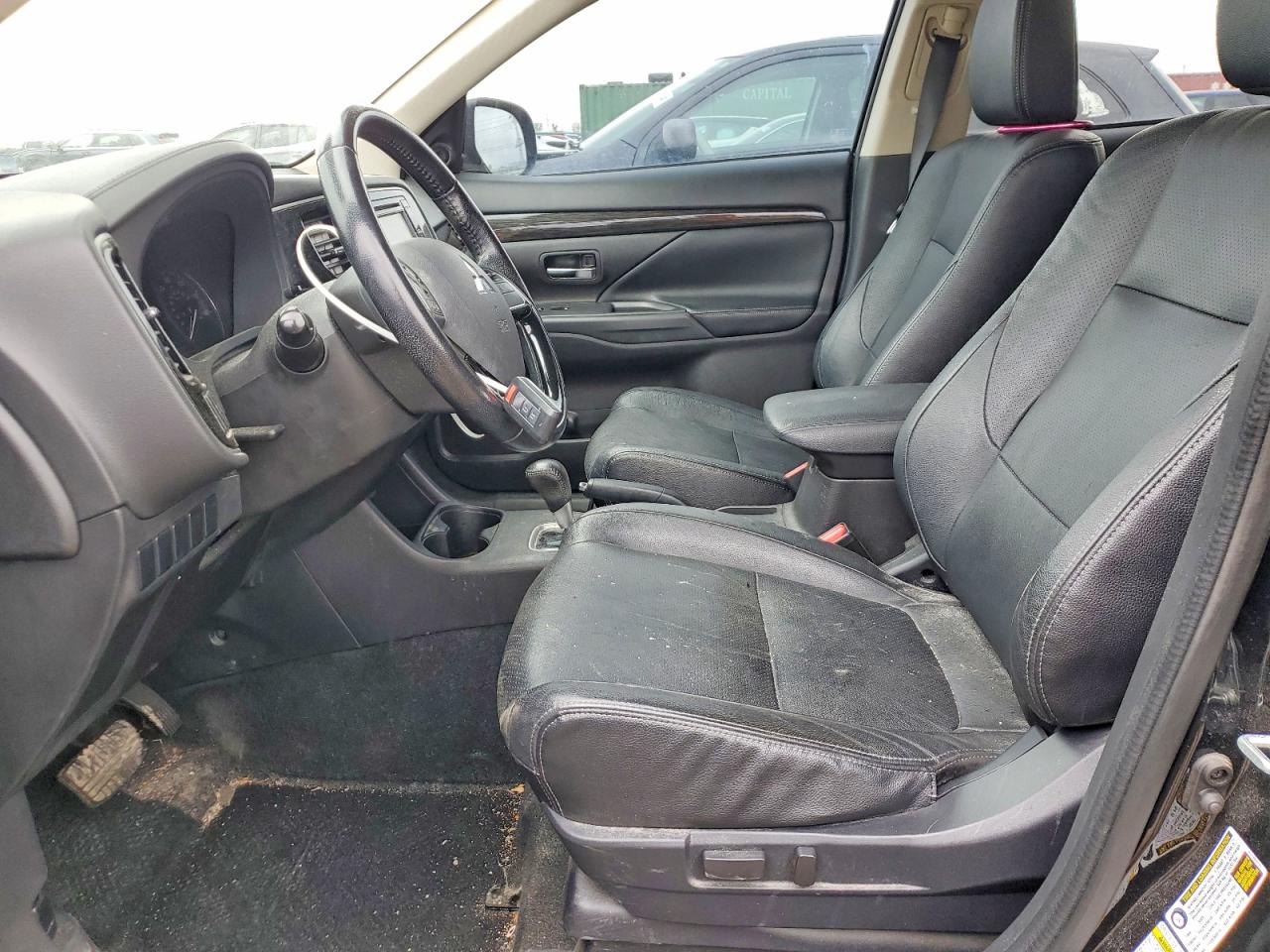 Mitsubishi Outlander Se