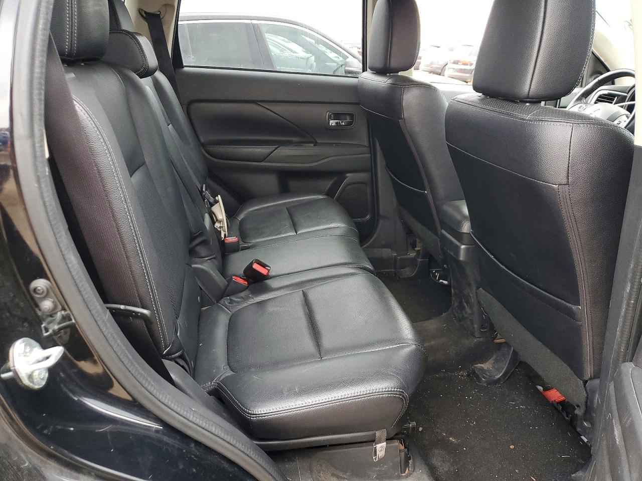 Mitsubishi Outlander Se