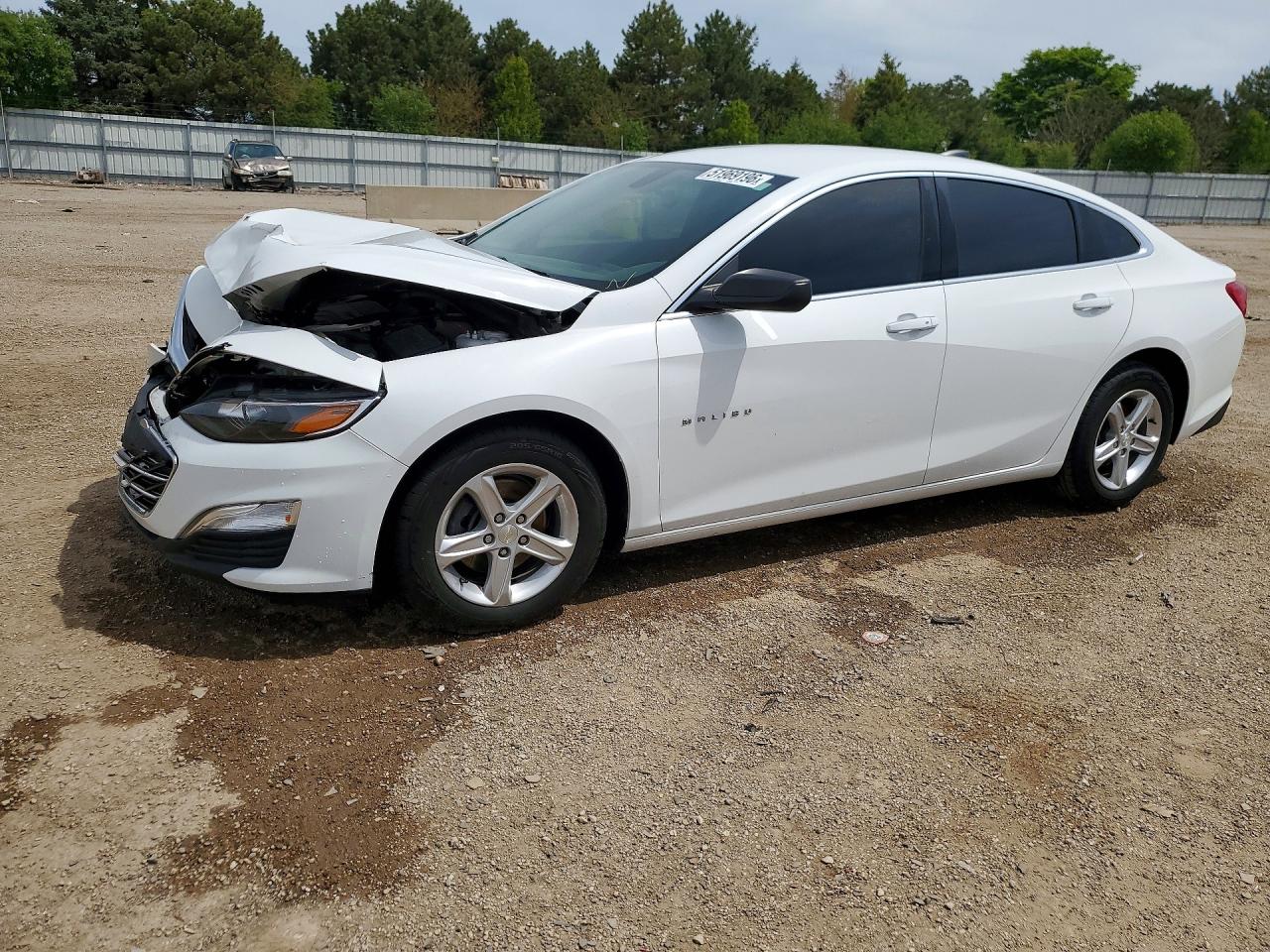 Salvage Chevrolet Malibu Image