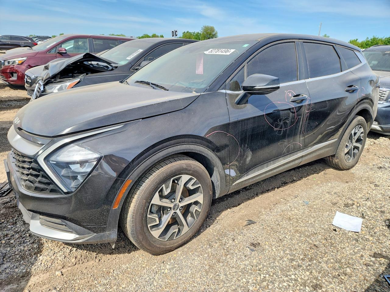 Salvage Kia Sportage Image