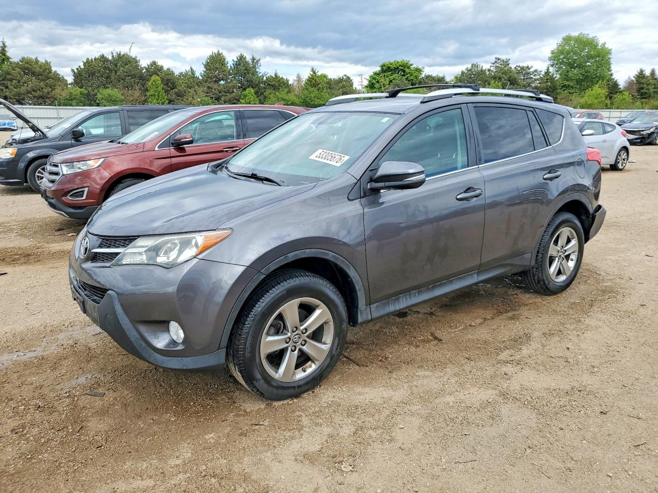 Salvage Toyota RAV4 Image