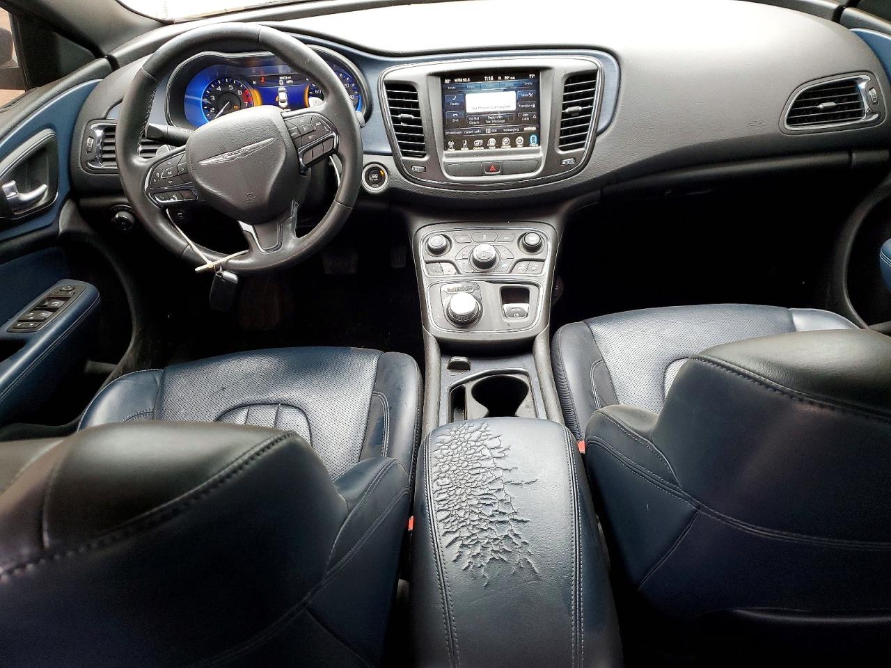 Chrysler 200 S