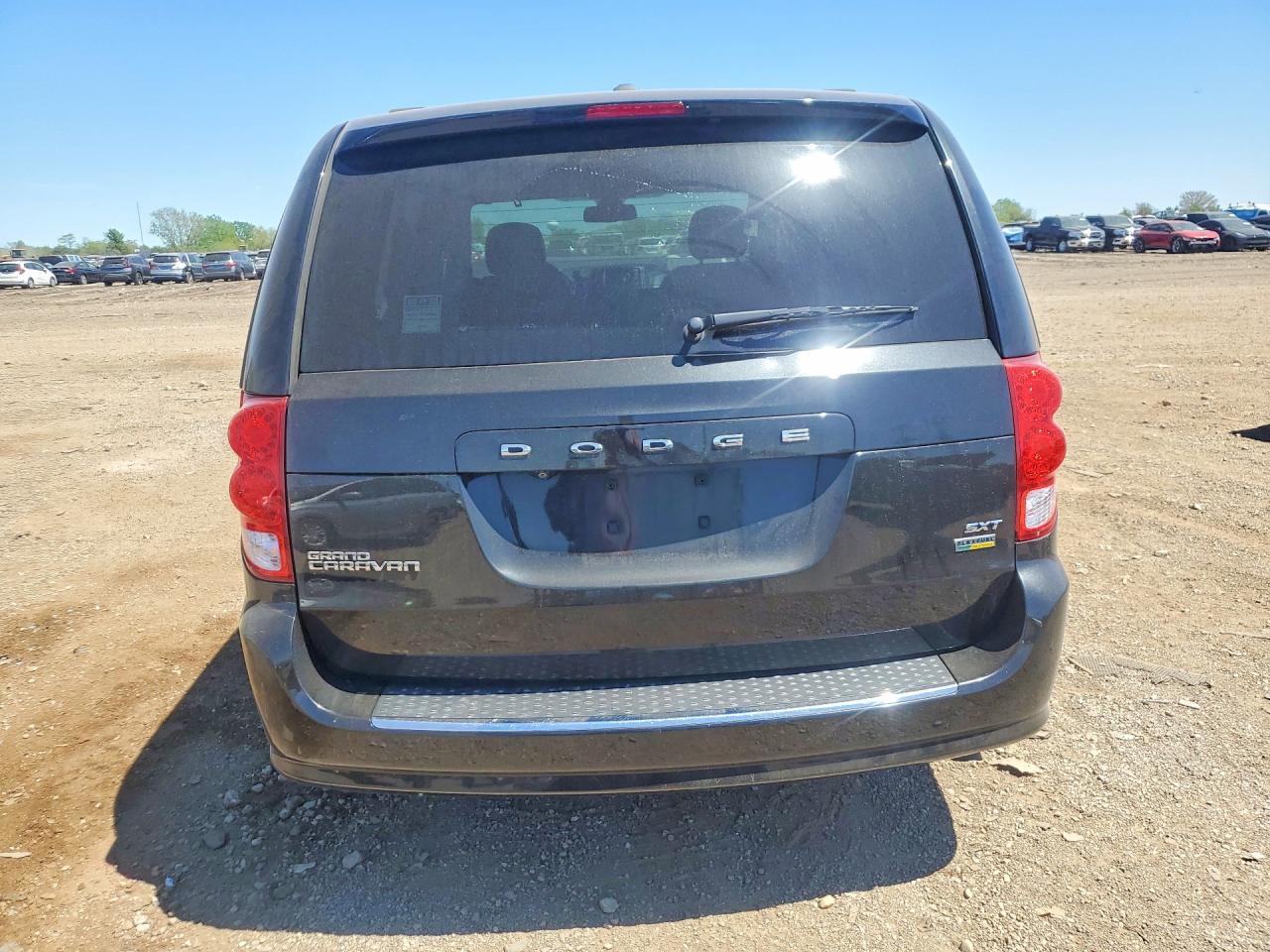 Dodge Caravan Sxt