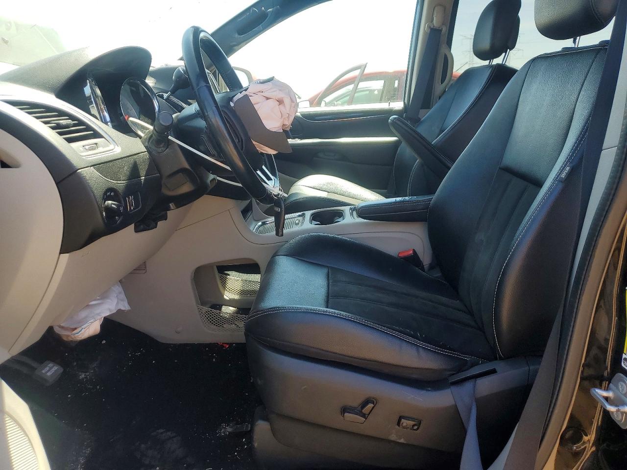 Dodge Caravan Sxt