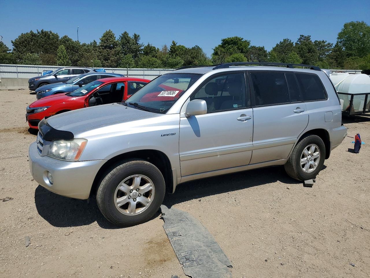 Salvage Toyota Highlander Image