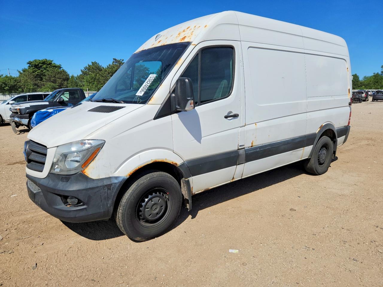 Salvage Mercedes-Benz Sprinter Image