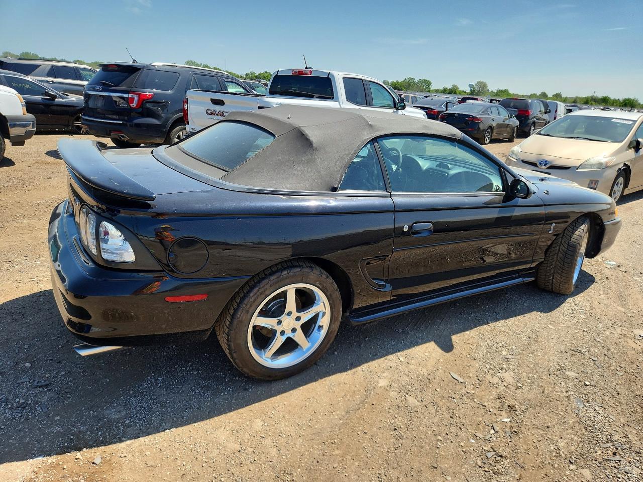 Ford Mustang Base