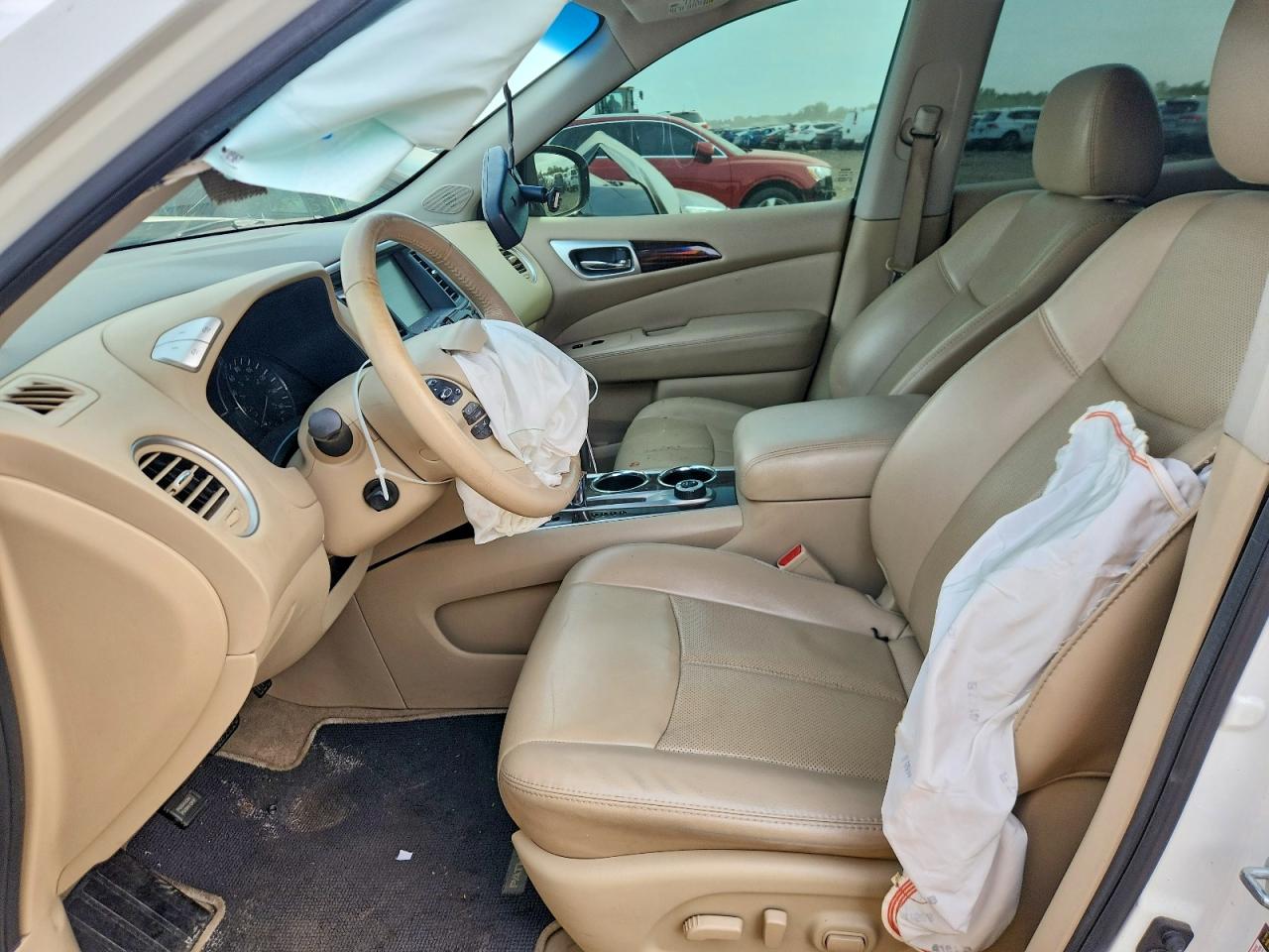 Nissan Pathfinder S