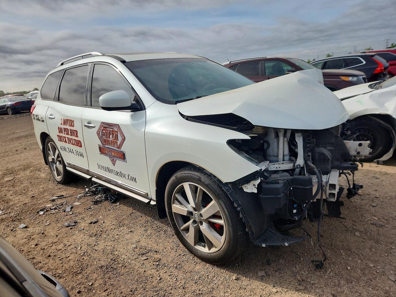 Nissan Pathfinder S
