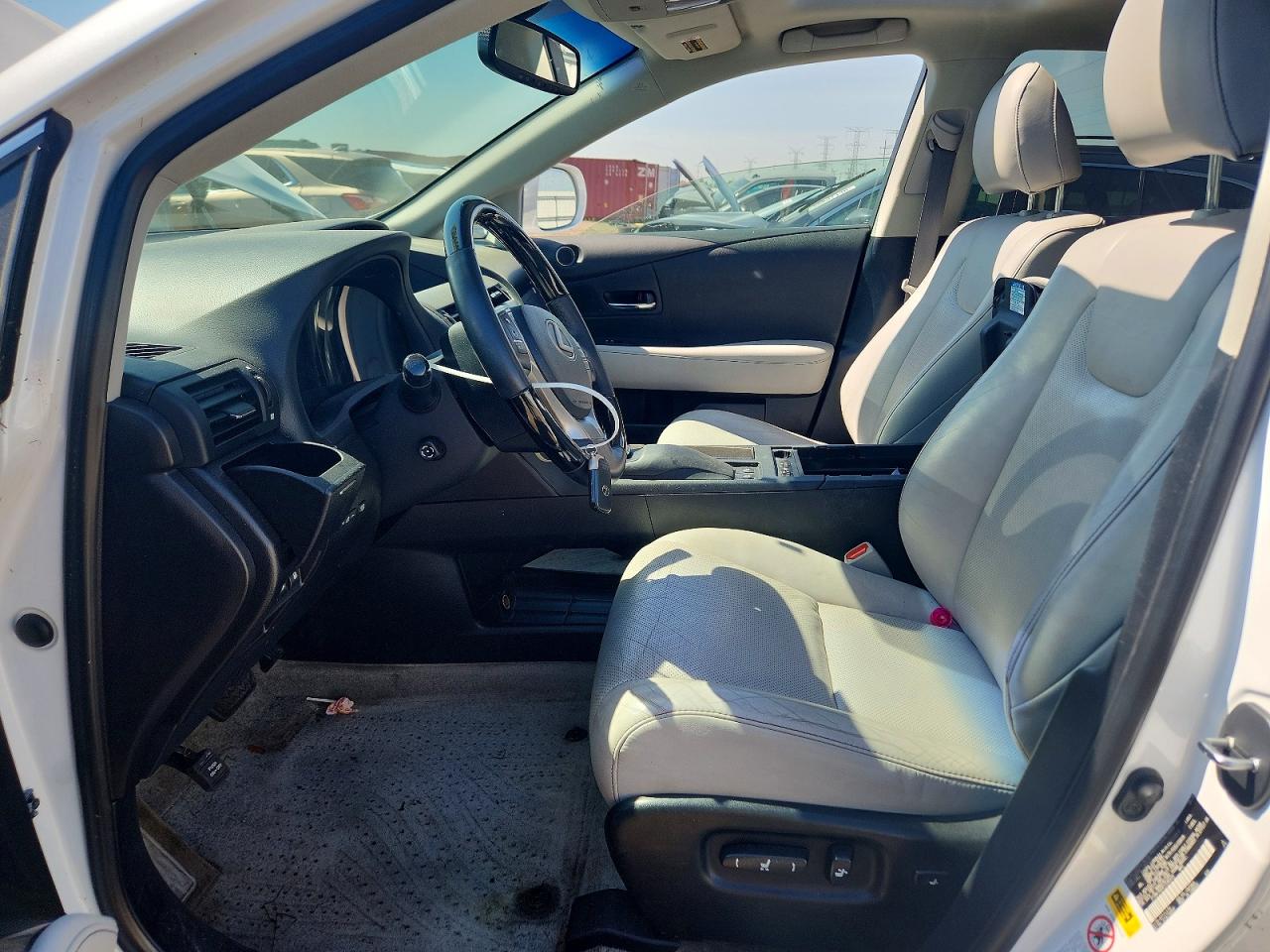 Lexus RX Base