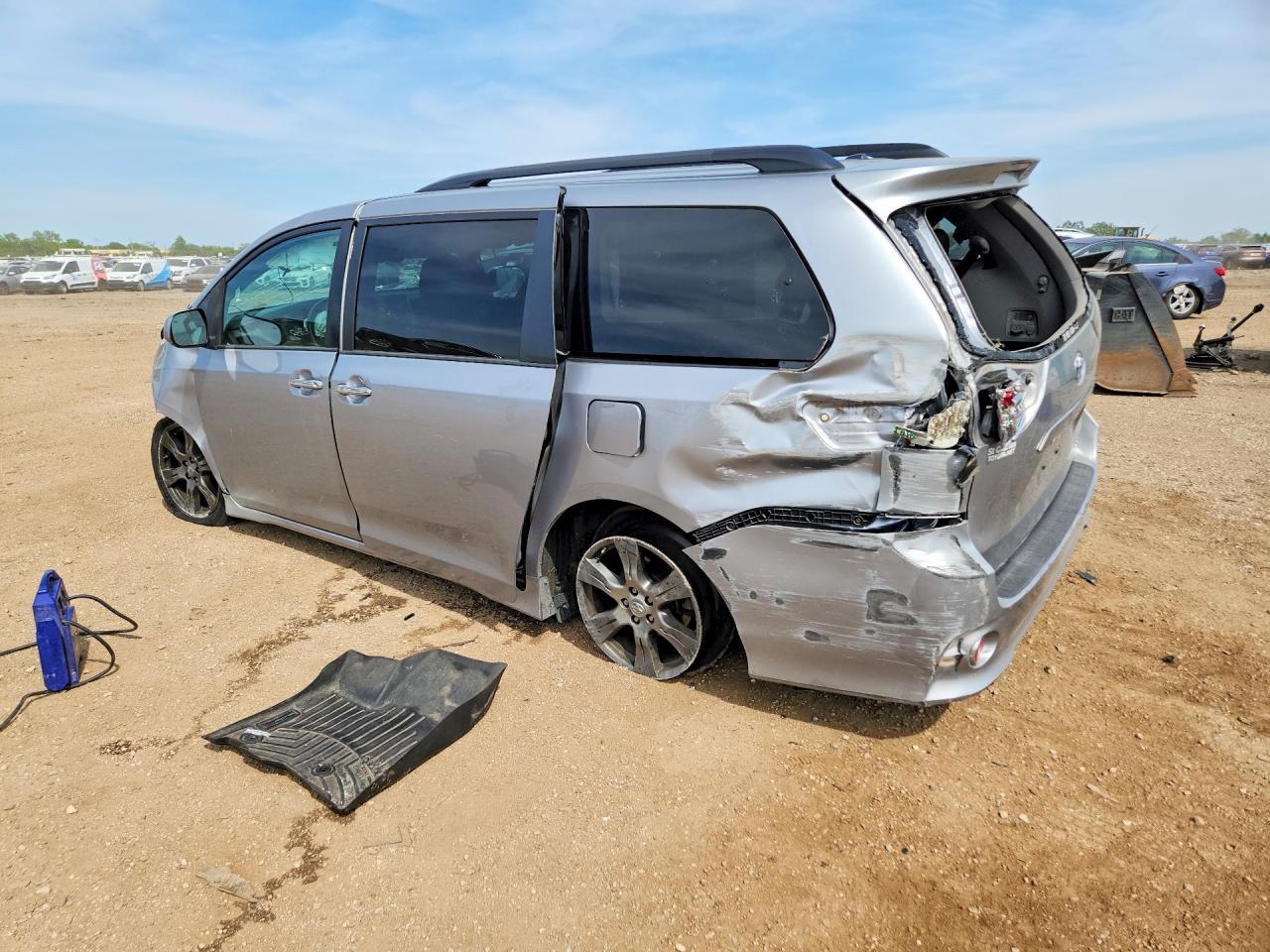 Toyota Sienna Se