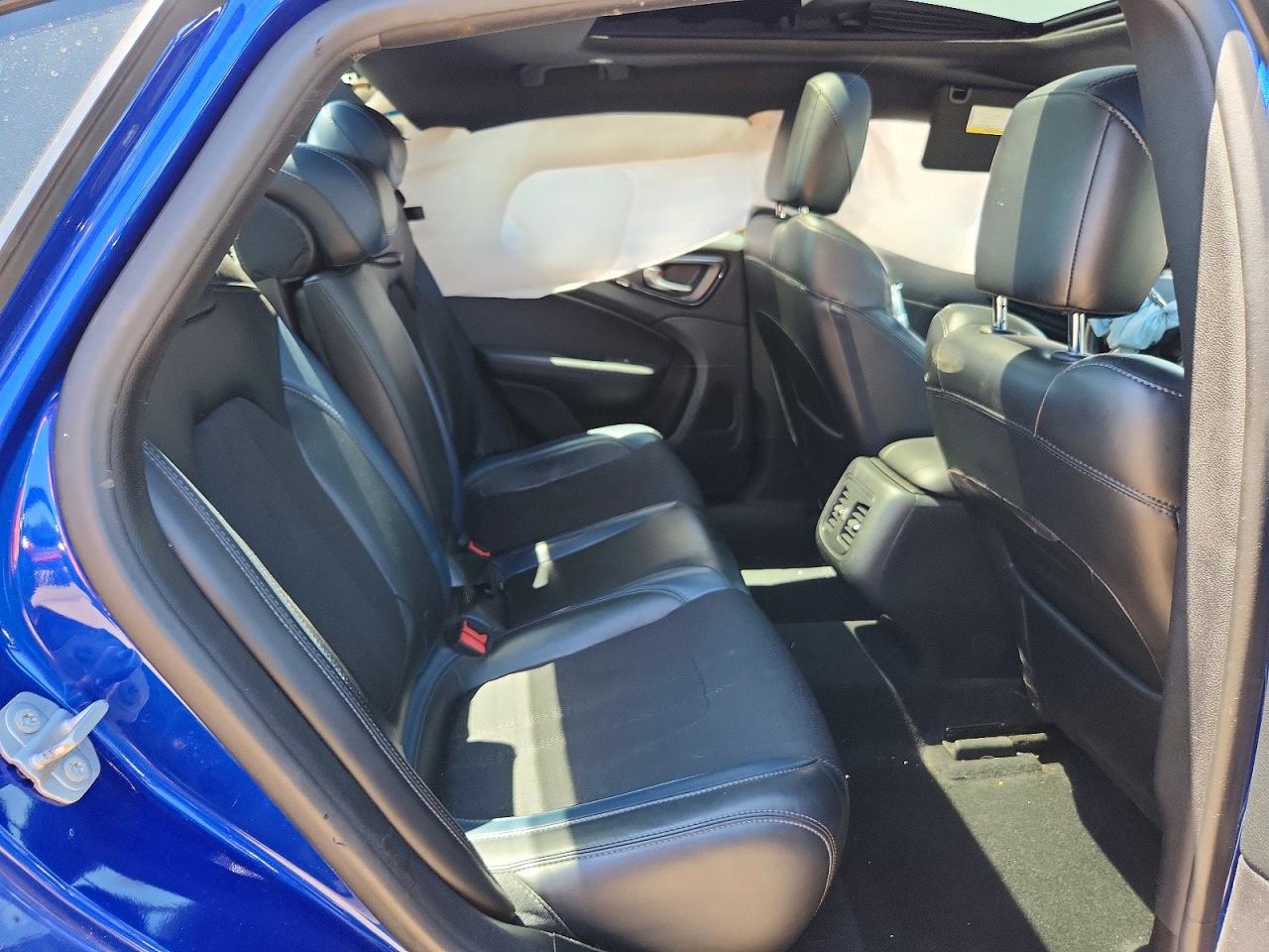 Chrysler 200 S