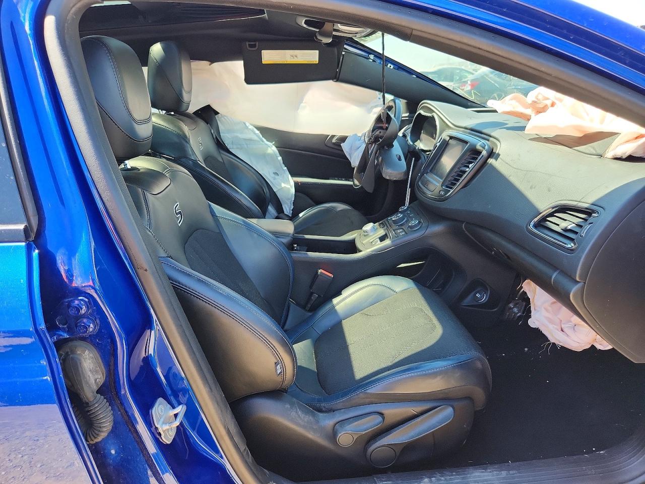 Chrysler 200 S