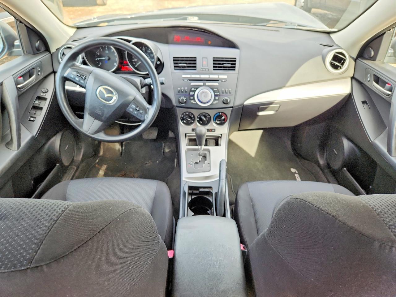 Mazda 3 I