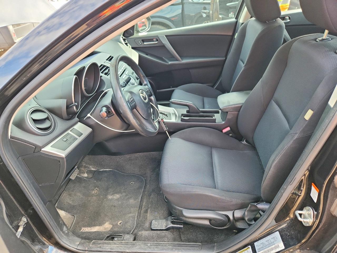 Mazda 3 I
