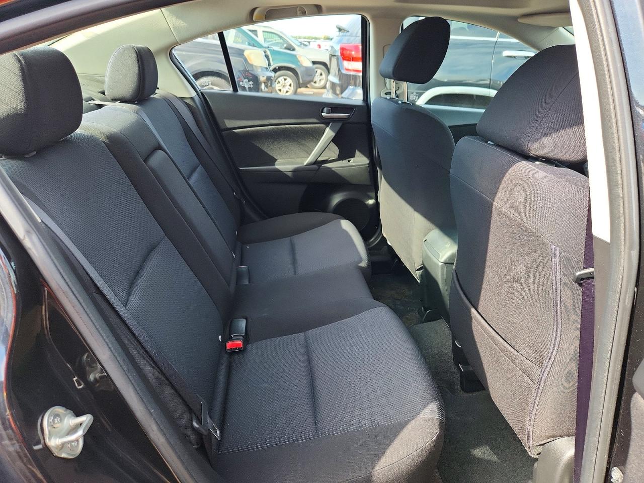 Mazda 3 I