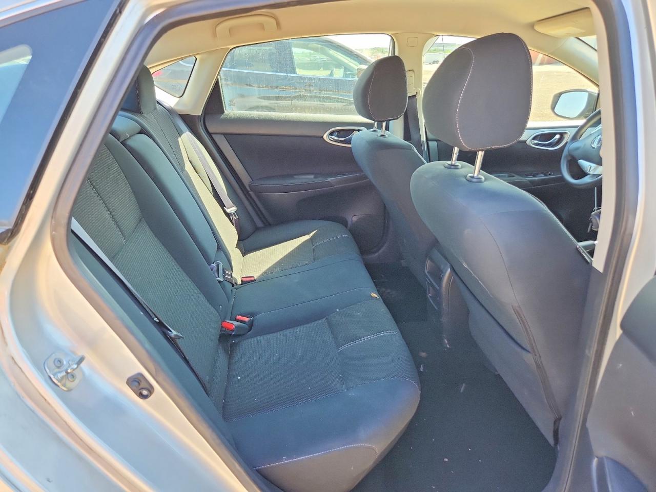 Nissan Sentra S