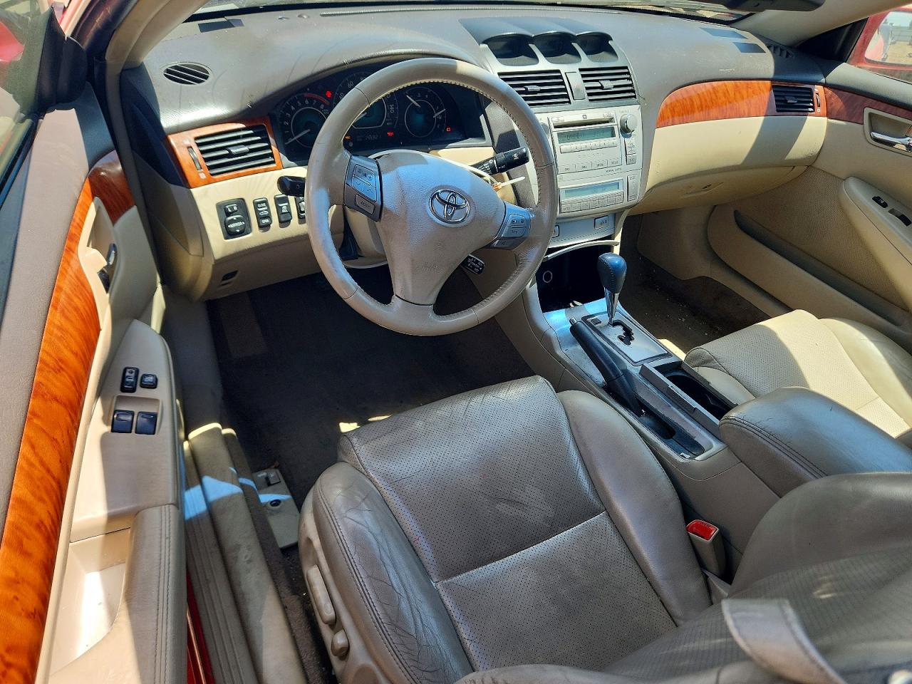 Toyota Camry Sle V6