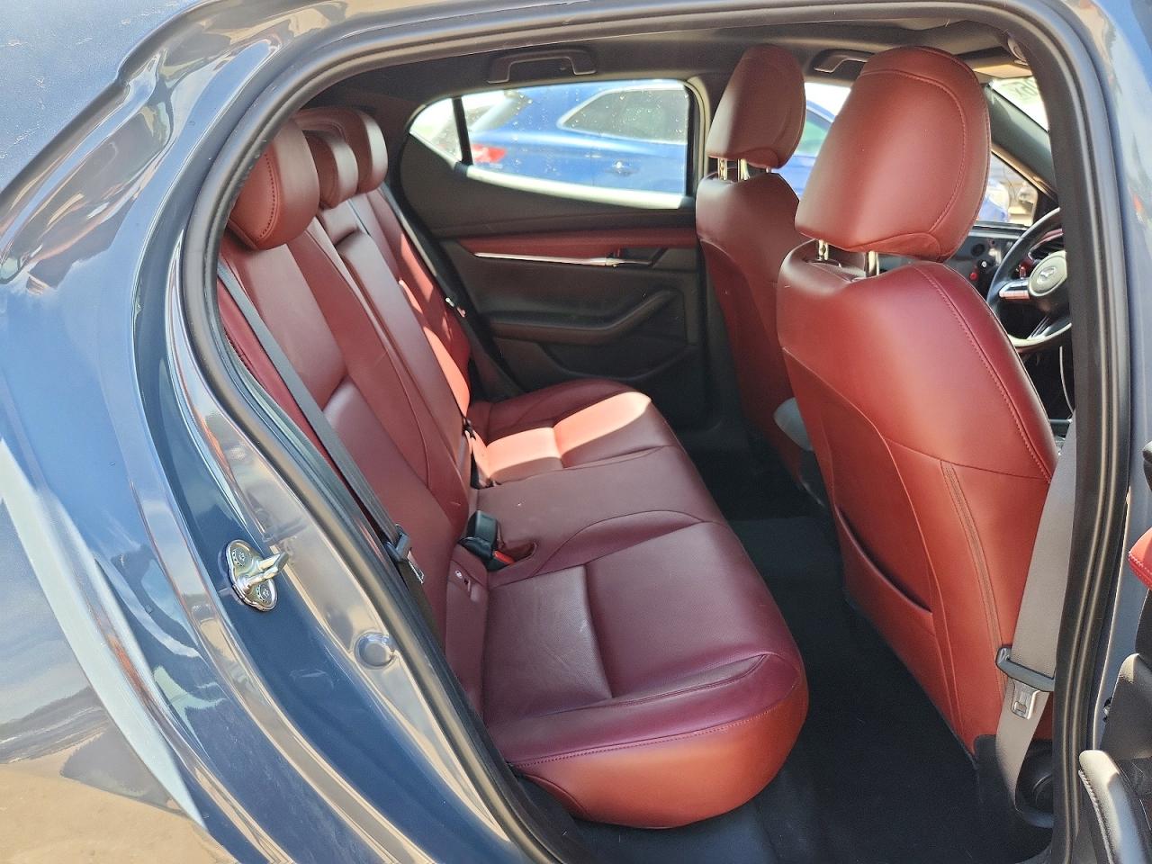 Mazda 3 Premium