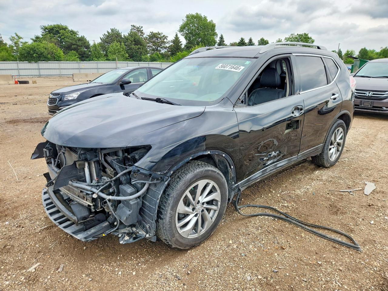 Salvage Nissan Rogue Image