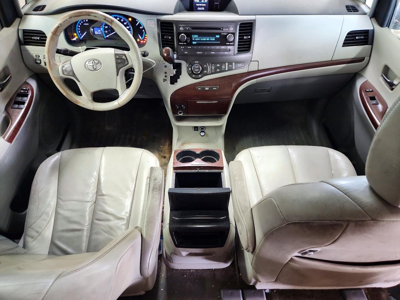 Toyota Sienna Xle 8-passenger