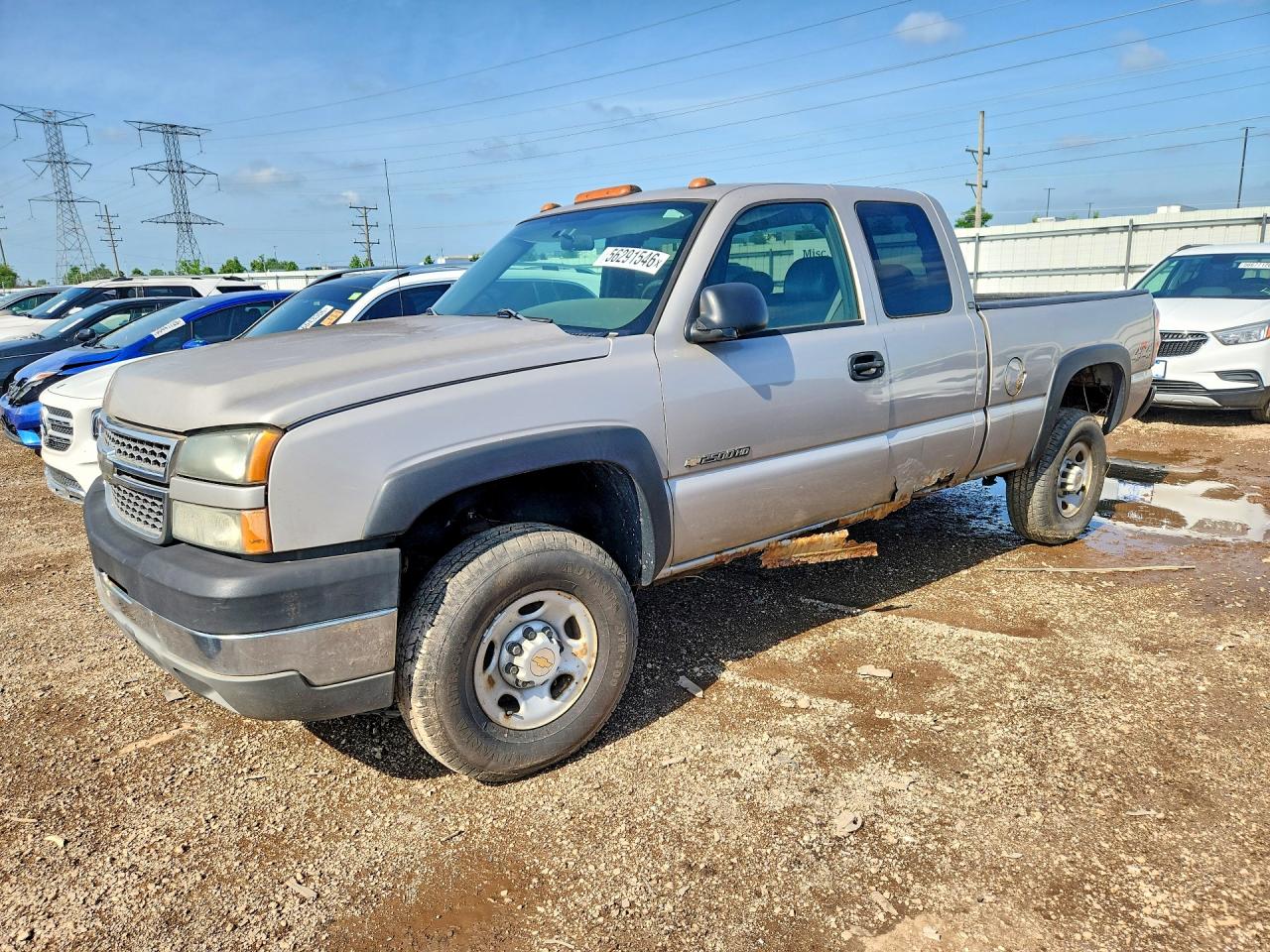 Salvage Chevrolet Silverado Image
