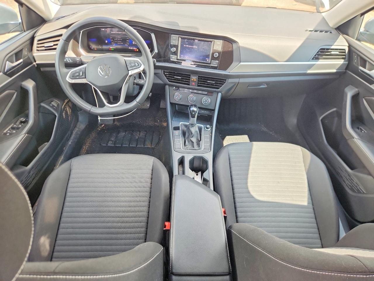 Volkswagen Jetta S