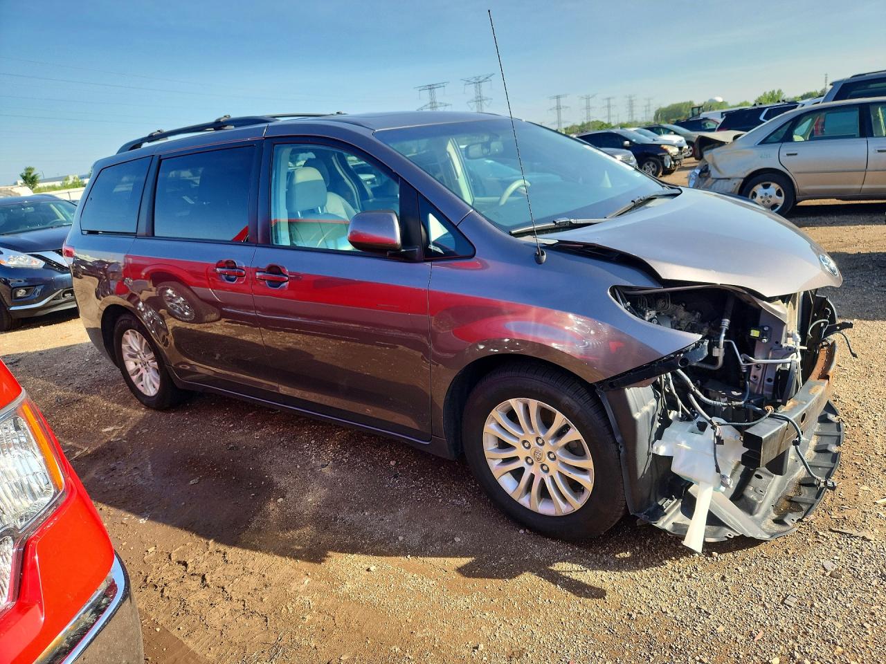 Toyota Sienna Xle 8-passenger