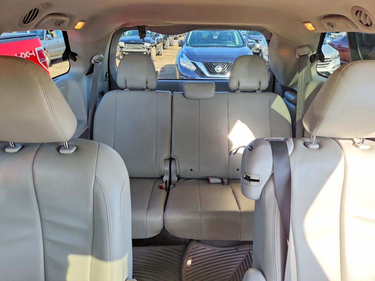 Toyota Sienna Xle 8-passenger