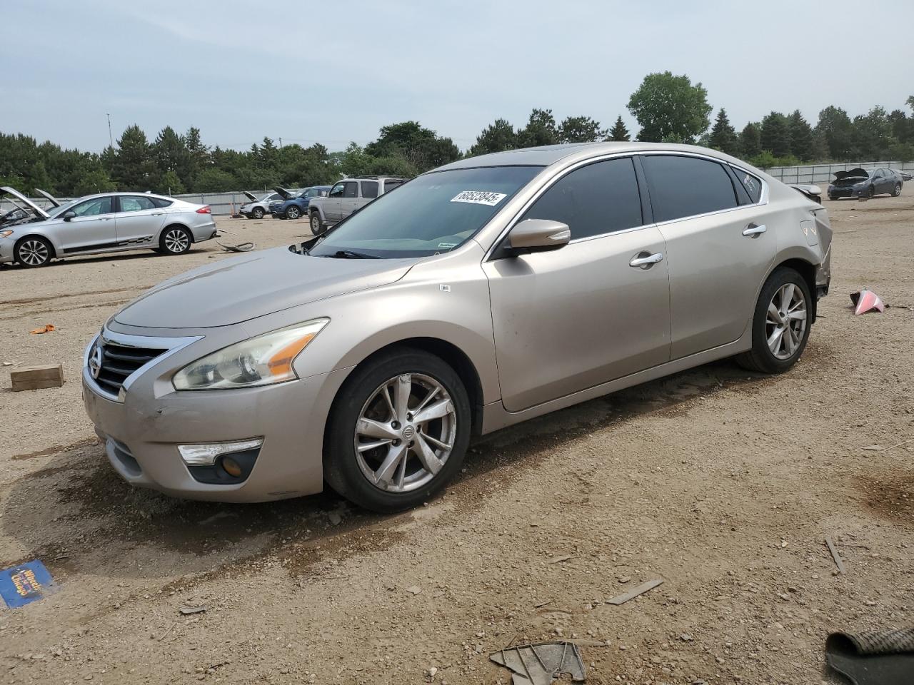 Salvage Nissan Altima Image