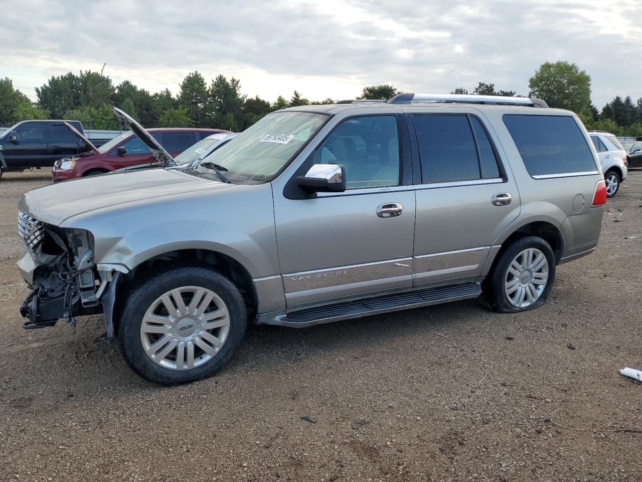 Salvage Lincoln Navigator Image