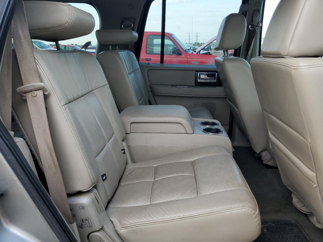 Lincoln Navigator