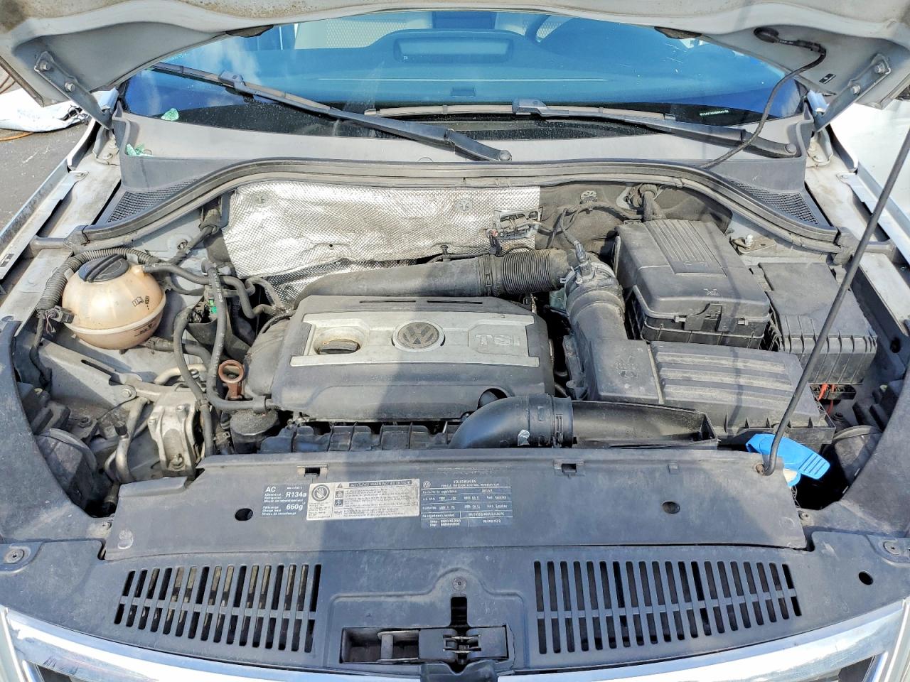 Volkswagen Tiguan S