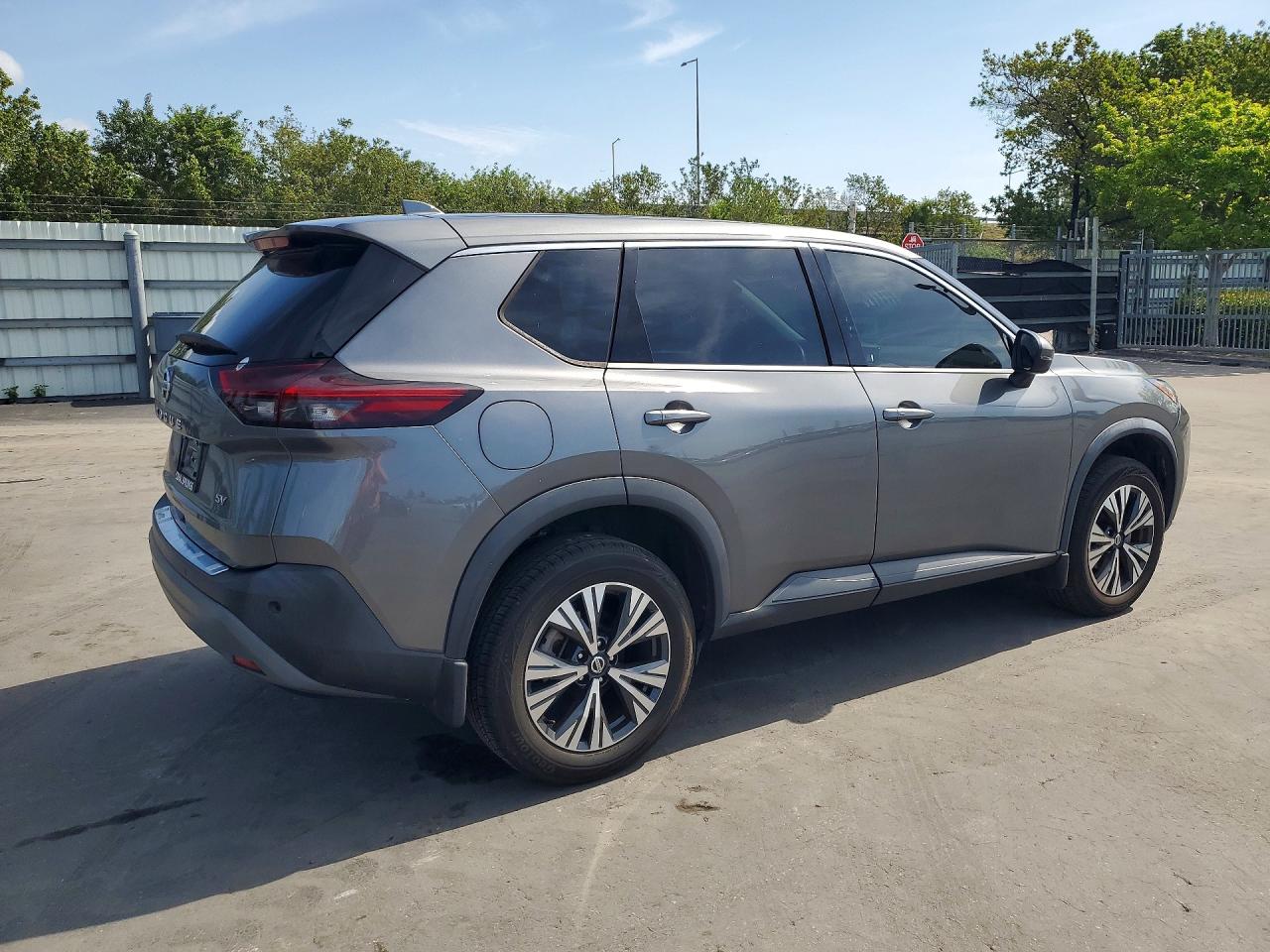 Nissan Rogue Sv