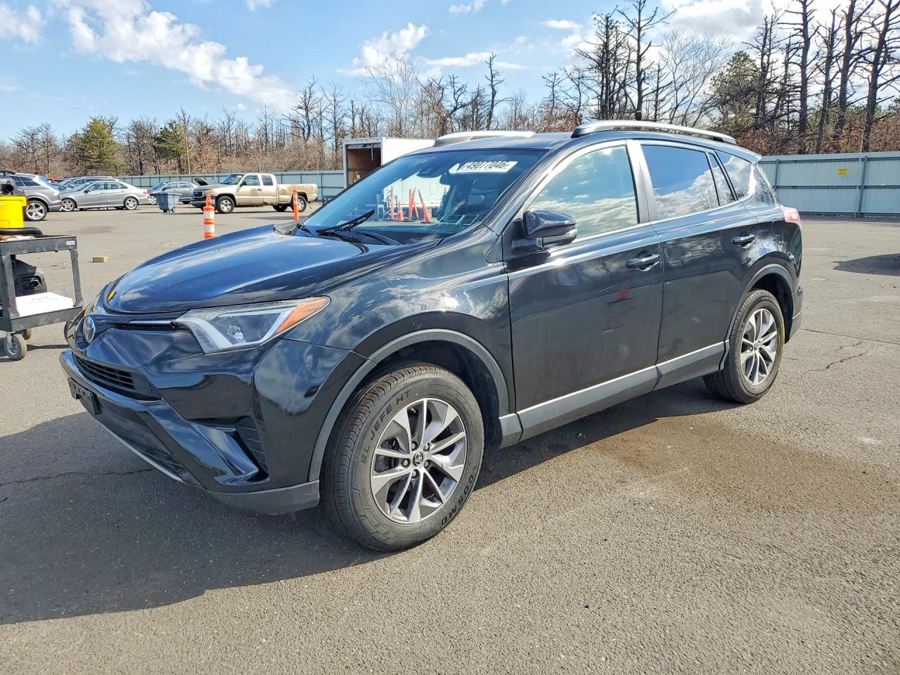 Salvage Toyota RAV4 Image