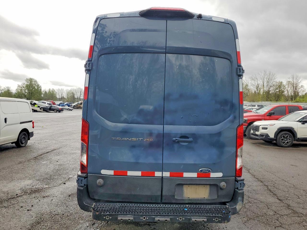 Ford Transit T-250