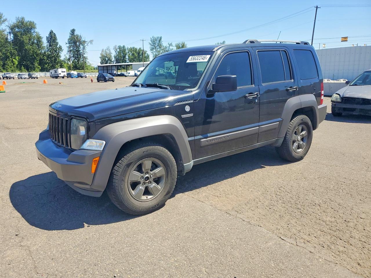 Salvage Jeep Liberty Image