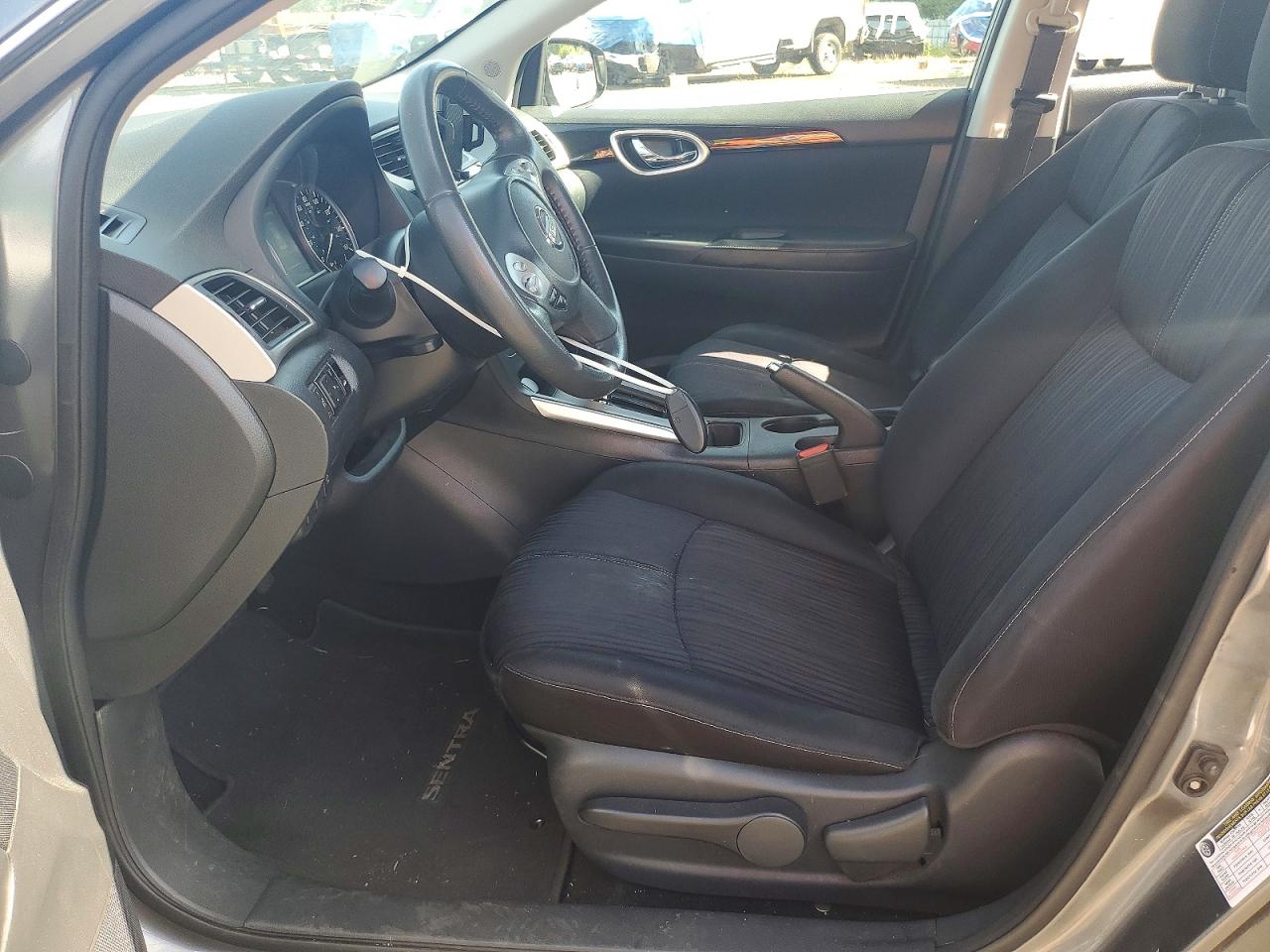 Nissan Sentra Sv