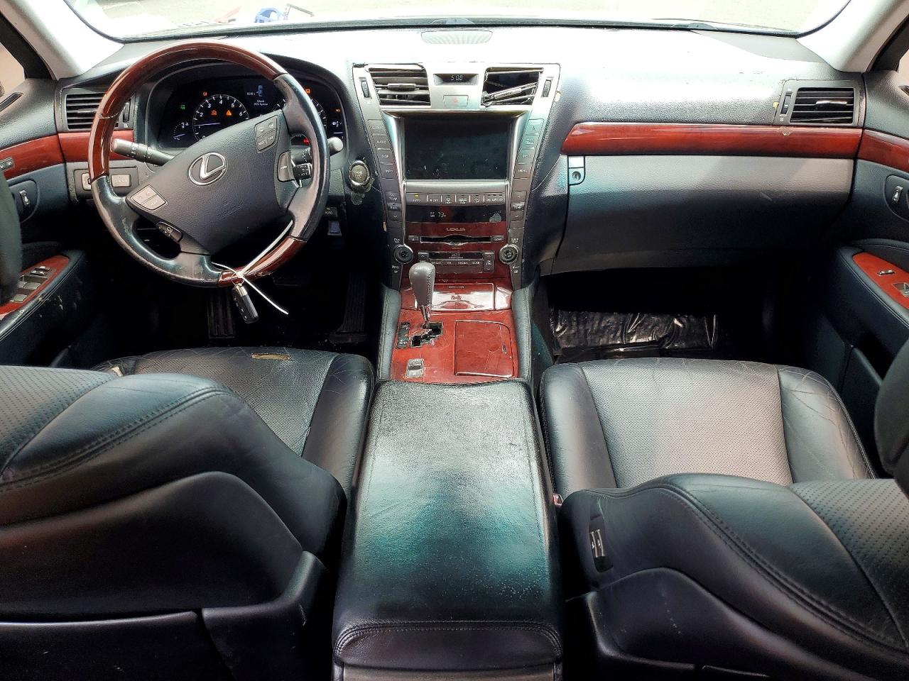 Lexus LS 460