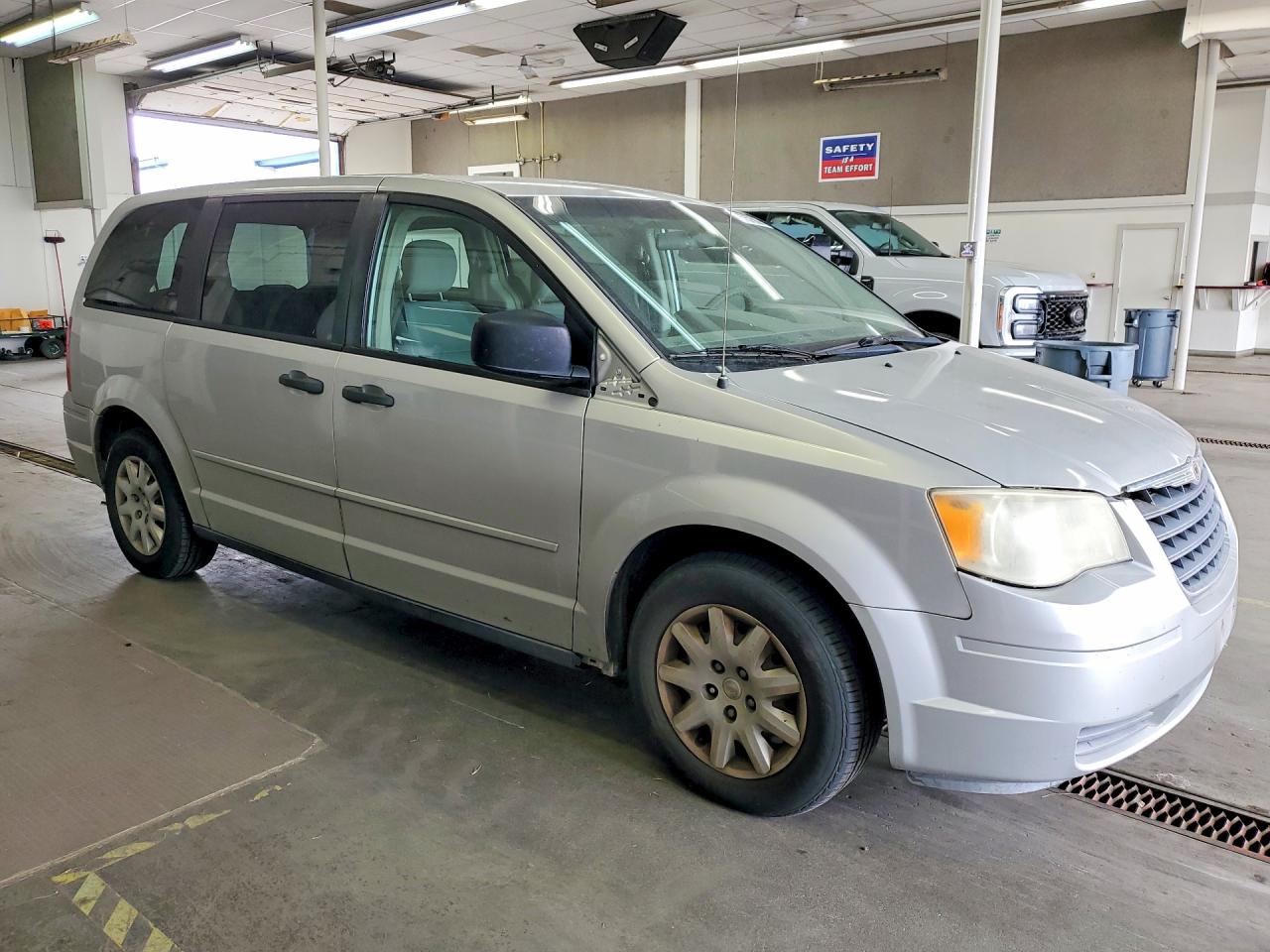 Chrysler Minivan Lx