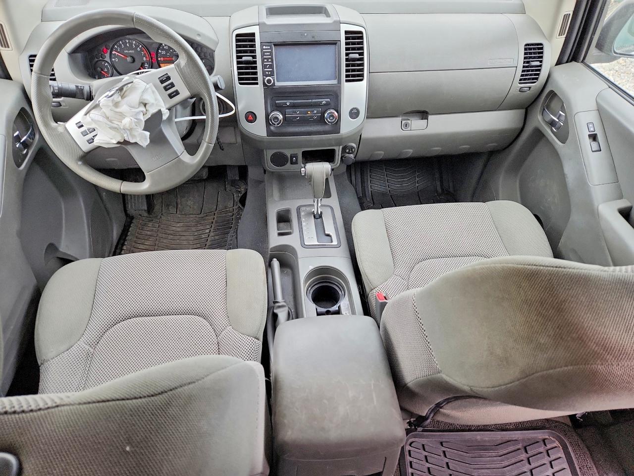 Nissan Frontier Sv