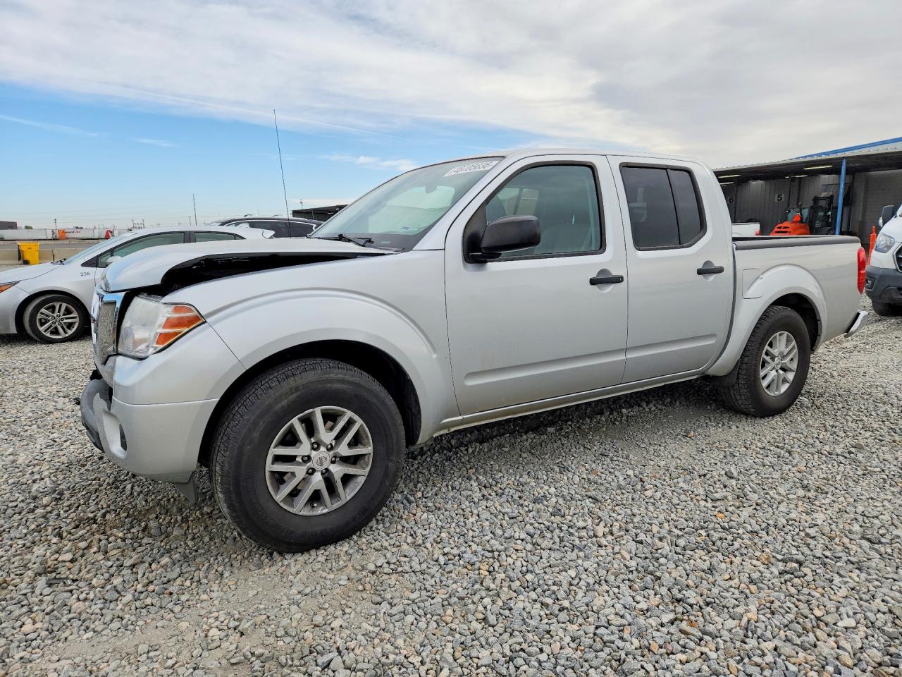 Salvage Nissan Frontier Image