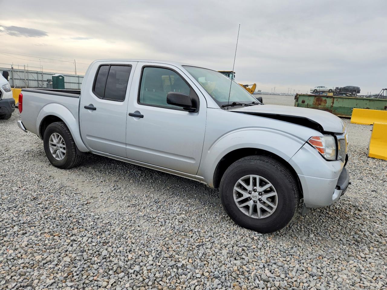 Nissan Frontier Sv