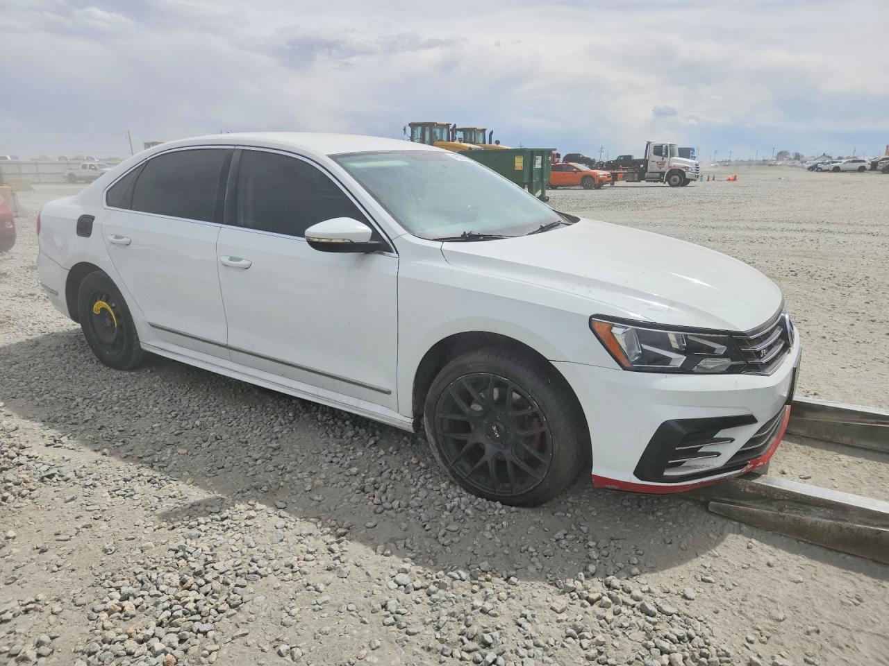 Volkswagen Passat S