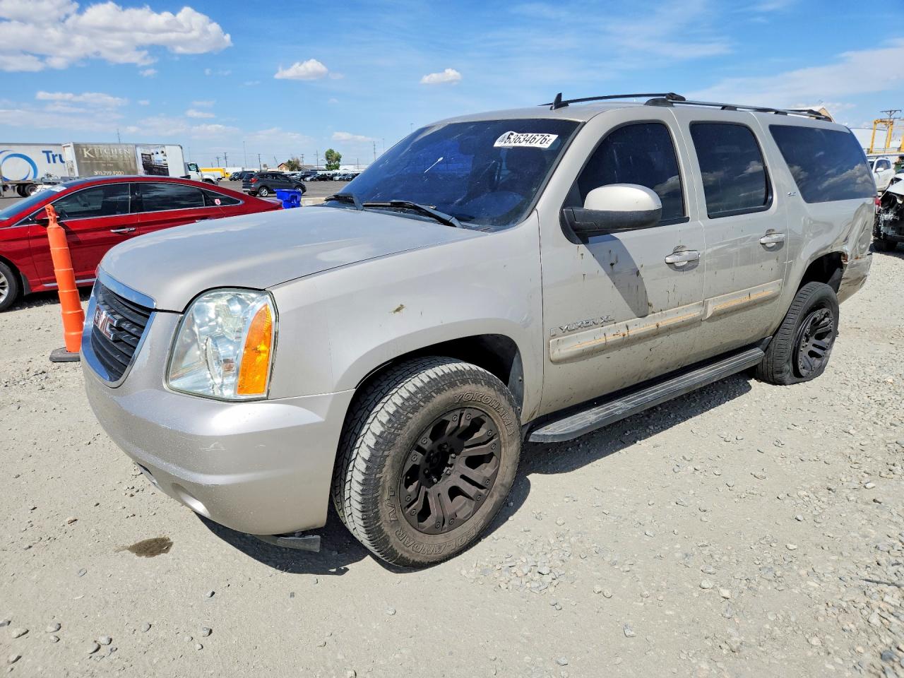 Salvage GMC Yukon Image