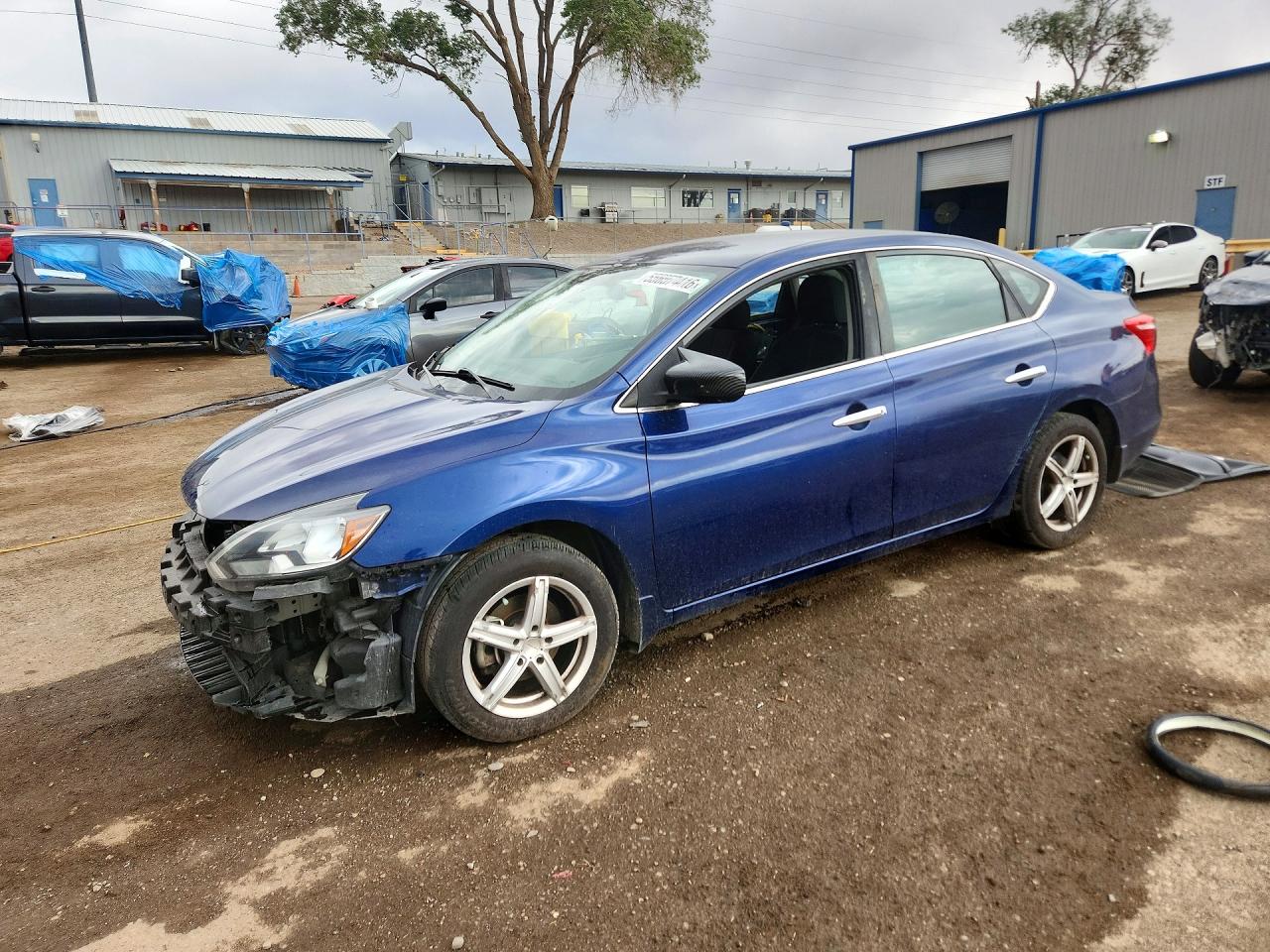 Salvage Nissan Sentra Image